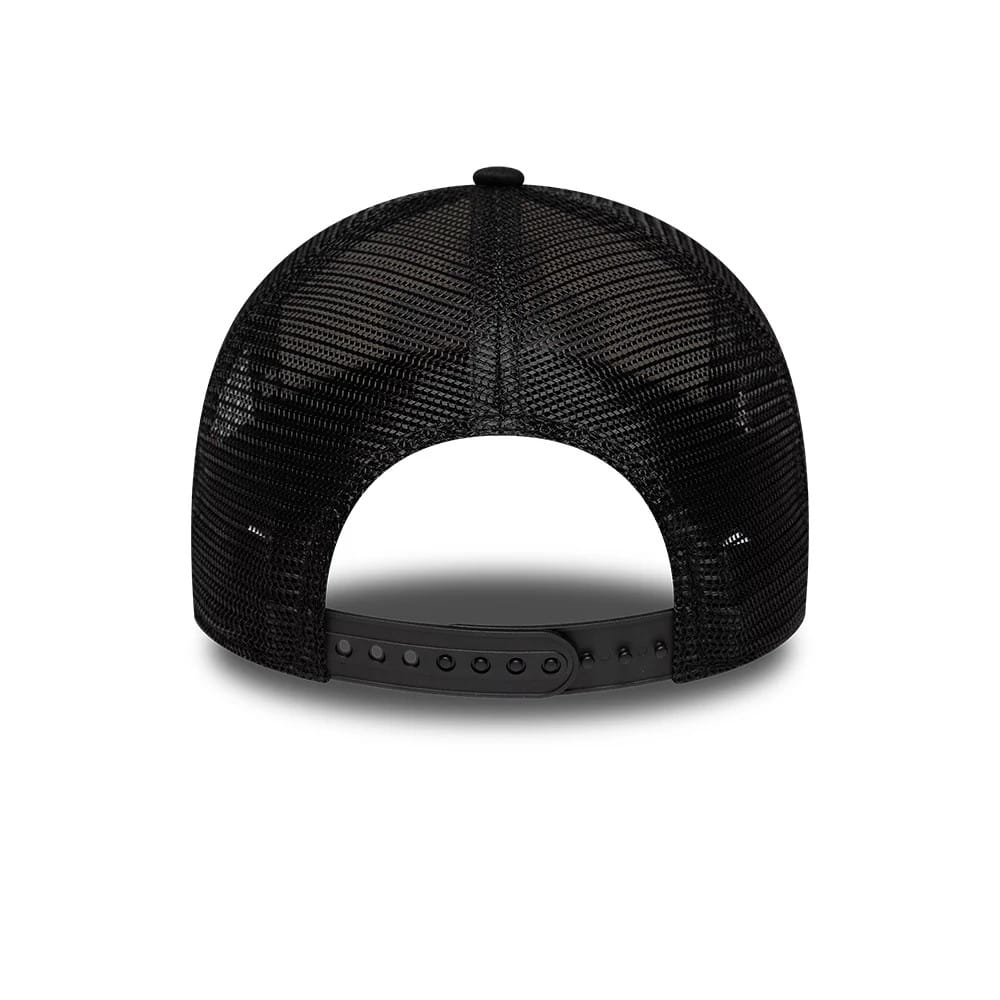 Pictured is this NFL International Series Games 2026 Madrid Cincinnati Bengals 9FORTY A-Frame Trucker cap in black. 7
