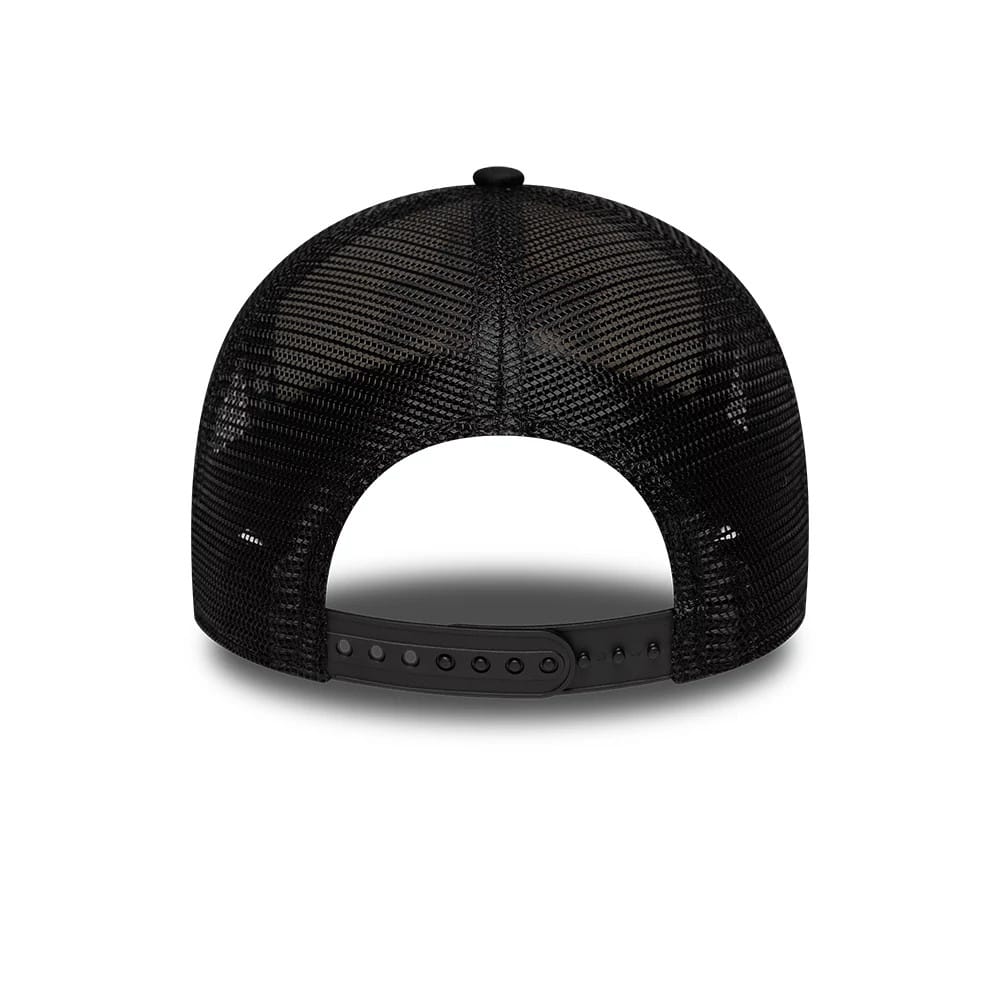 Pictured is this NFL International Series Games 2026 Paris Pittsburgh Steelers 9FORTY A-Frame Trucker cap in black. 5