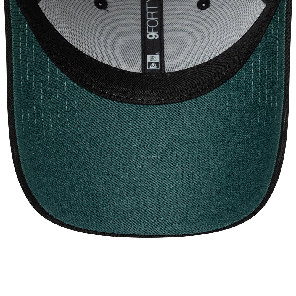 Pictured is this NFL International Series Games 2026 London Philadelphia Eagles 9FORTY cap in black. 2
