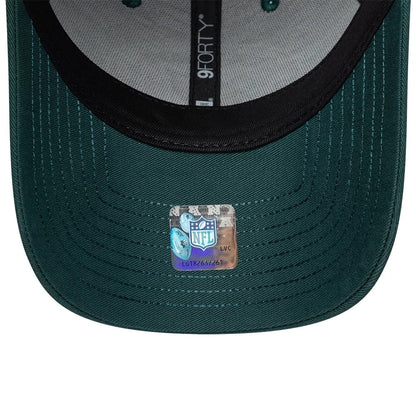 Pictured is this NFL International Series Games 2026 London Philadelphia Eagles 9FORTY cap in dark green. 7