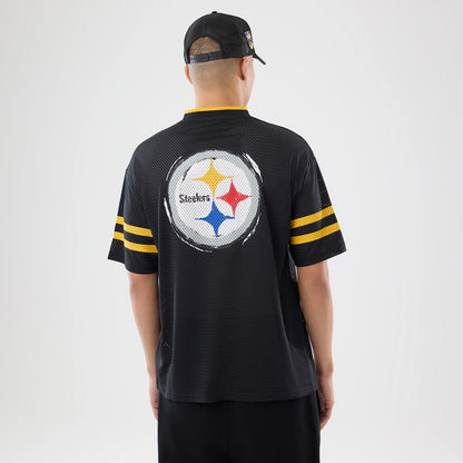 The model is wearing this NFL International Games 2026 Pittsburgh Steelers Mesh Jersey in black. 2