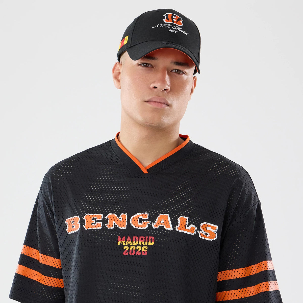 The model is wearing this NFL International Games 2026 Cincinnati Bengals Mesh Jersey in black. 6