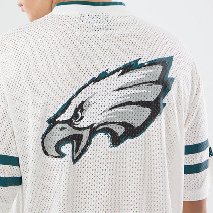 The model is wearing this NFL International Games 2026 Philadelphia Eagles Mesh Jersey in white. 7