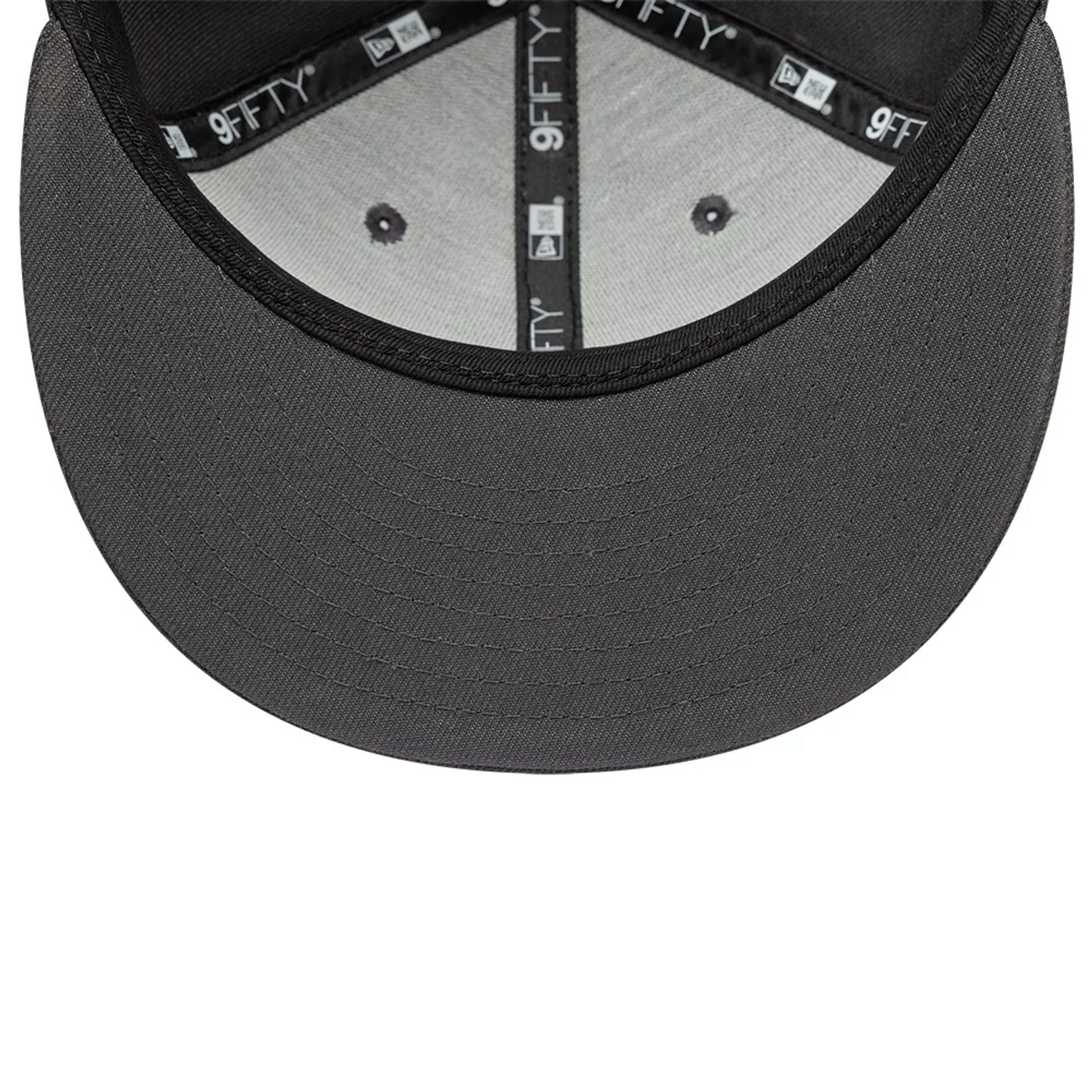 This is a New Era Grey 9FIFTY Snapback Adjustable Cap 7