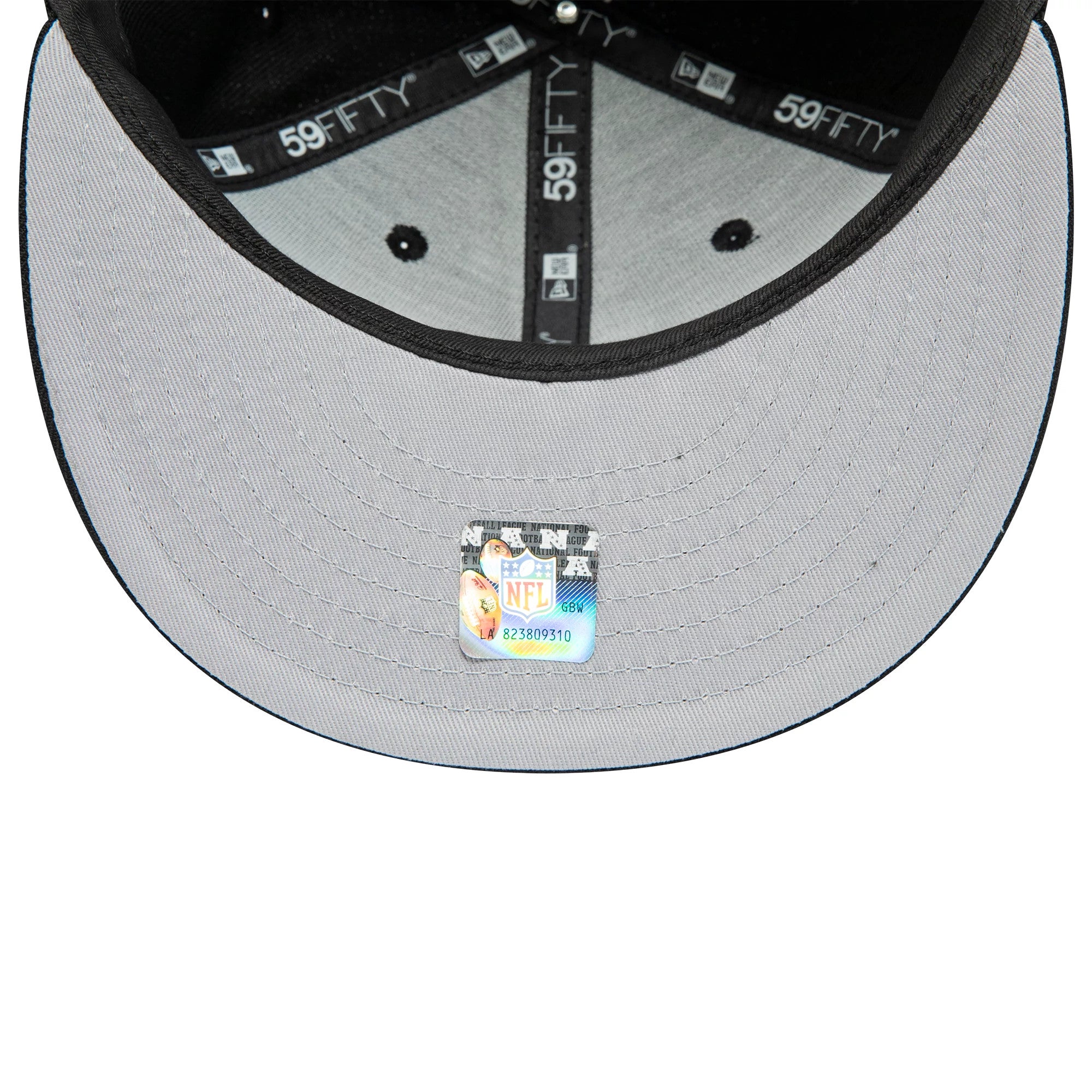 This is a Tampa Bay Buccaneers NFL Black 59FIFTY Fitted Cap 4