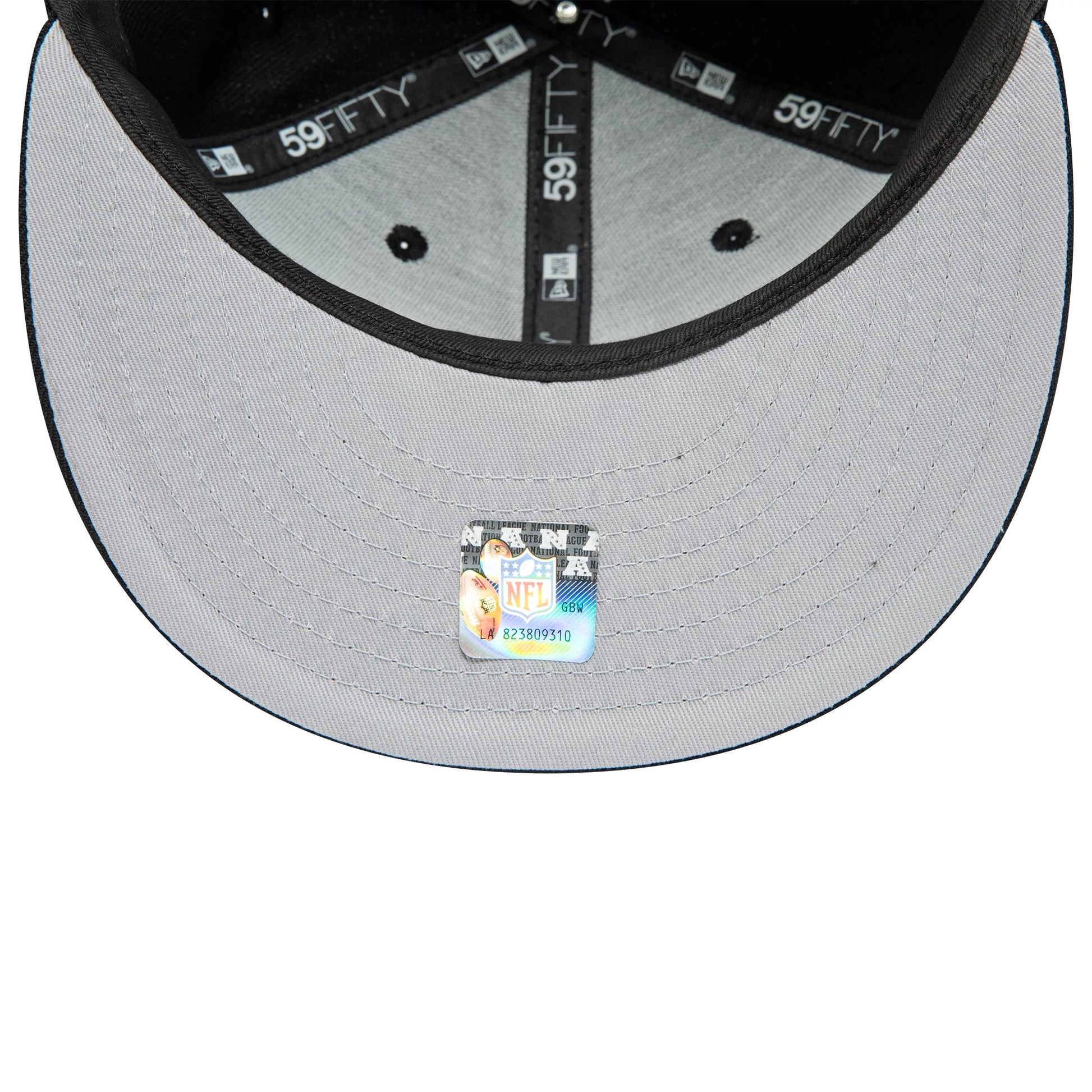 This is a Tampa Bay Buccaneers NFL Black 59FIFTY Fitted Cap 4