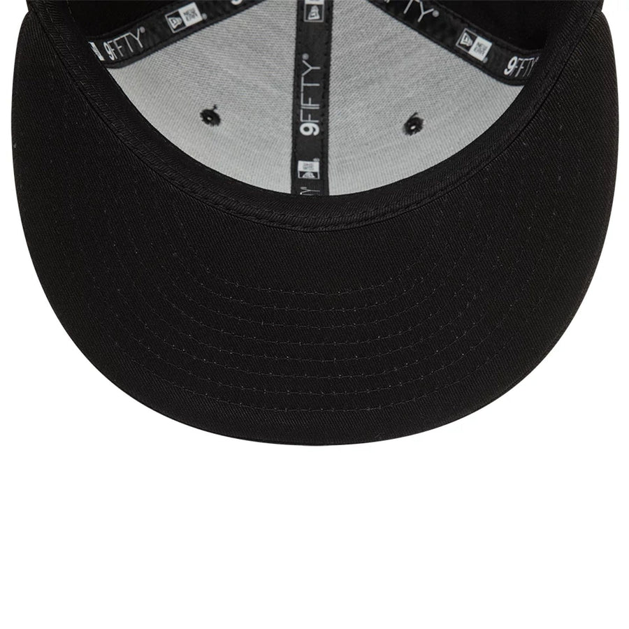 This is a New Era Essential Black 9FIFTY Snapback Cap 7
