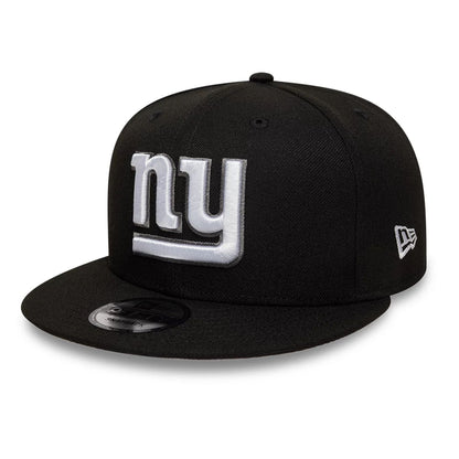 This is a New York Giants NFL Black 9FIFTY Snapback Adjustable Cap 1