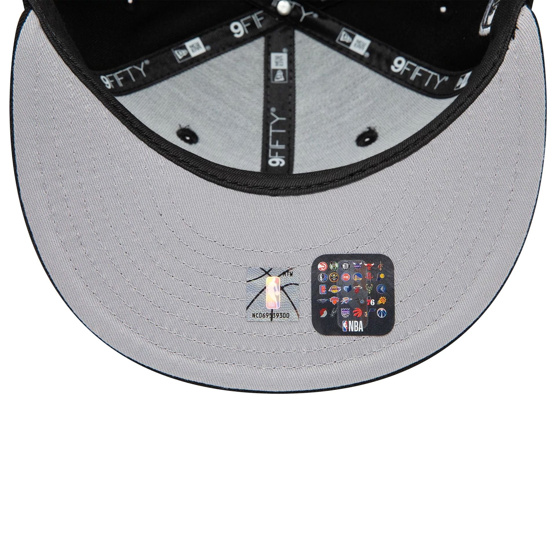 Pictured is this LA Lakers NBA Black 9FIFTY Snapback Adjustable cap. 2