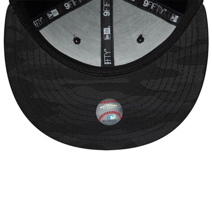Pictured is this MLB Black On Black New York Yankees 9FIFTY Snapback cap in black. 7