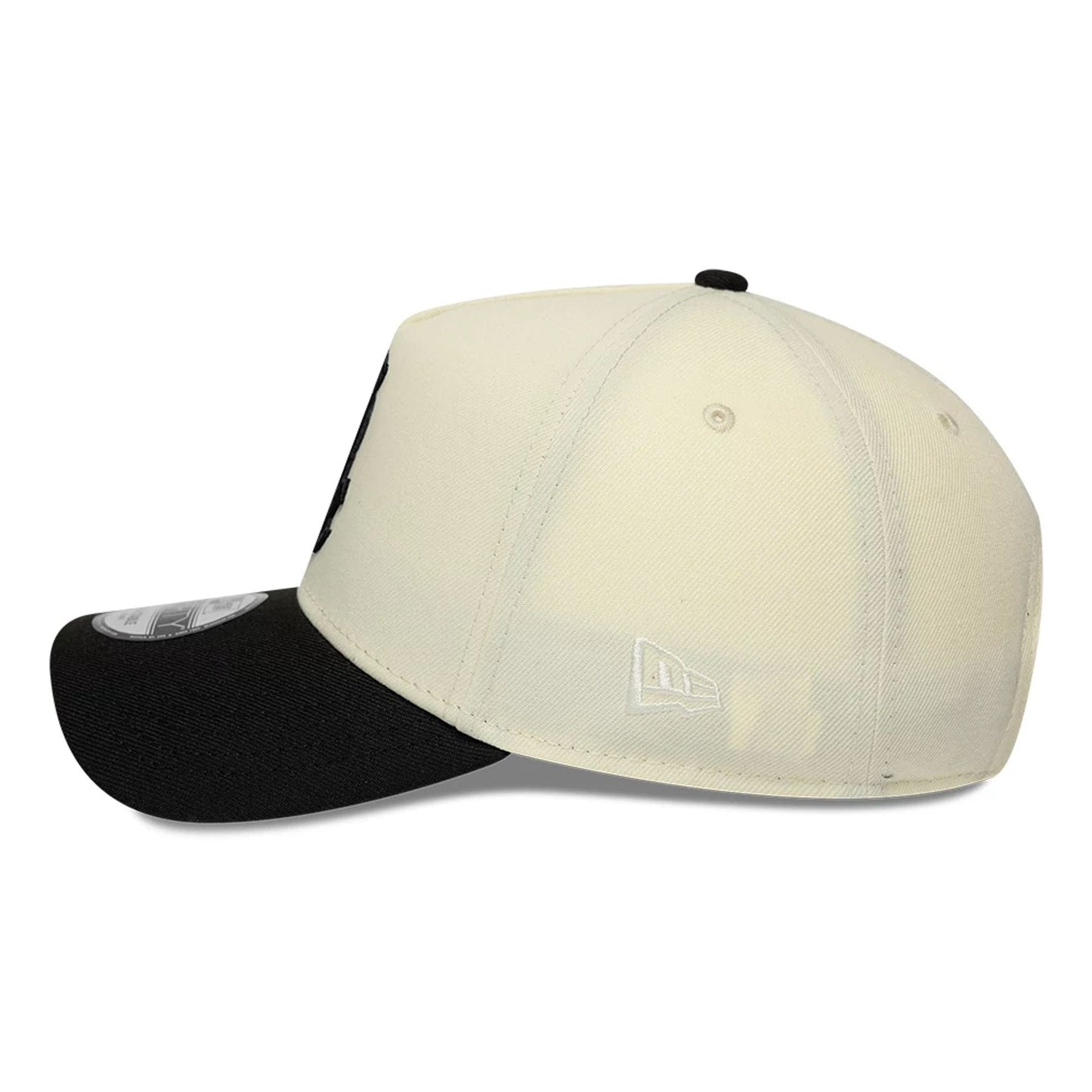 Pictured is this MLB Cooperstown Chicago White Sox 9FORTY A-Frame cap in white. 6