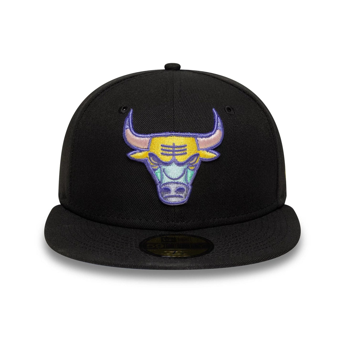 This is a Chicago Bulls NBA Essential Black 59FIFTY Fitted Cap 3