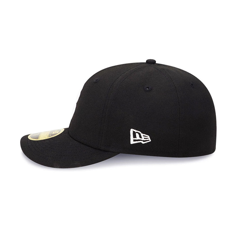 Pictured is this Boston Red Sox Black Low Profile 59FIFTY Fitted Cap 5