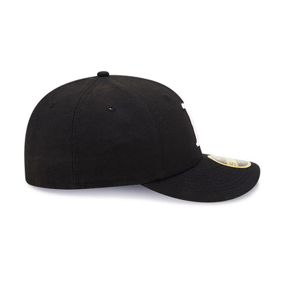 Pictured is this Boston Red Sox Black Low Profile 59FIFTY Fitted Cap 6