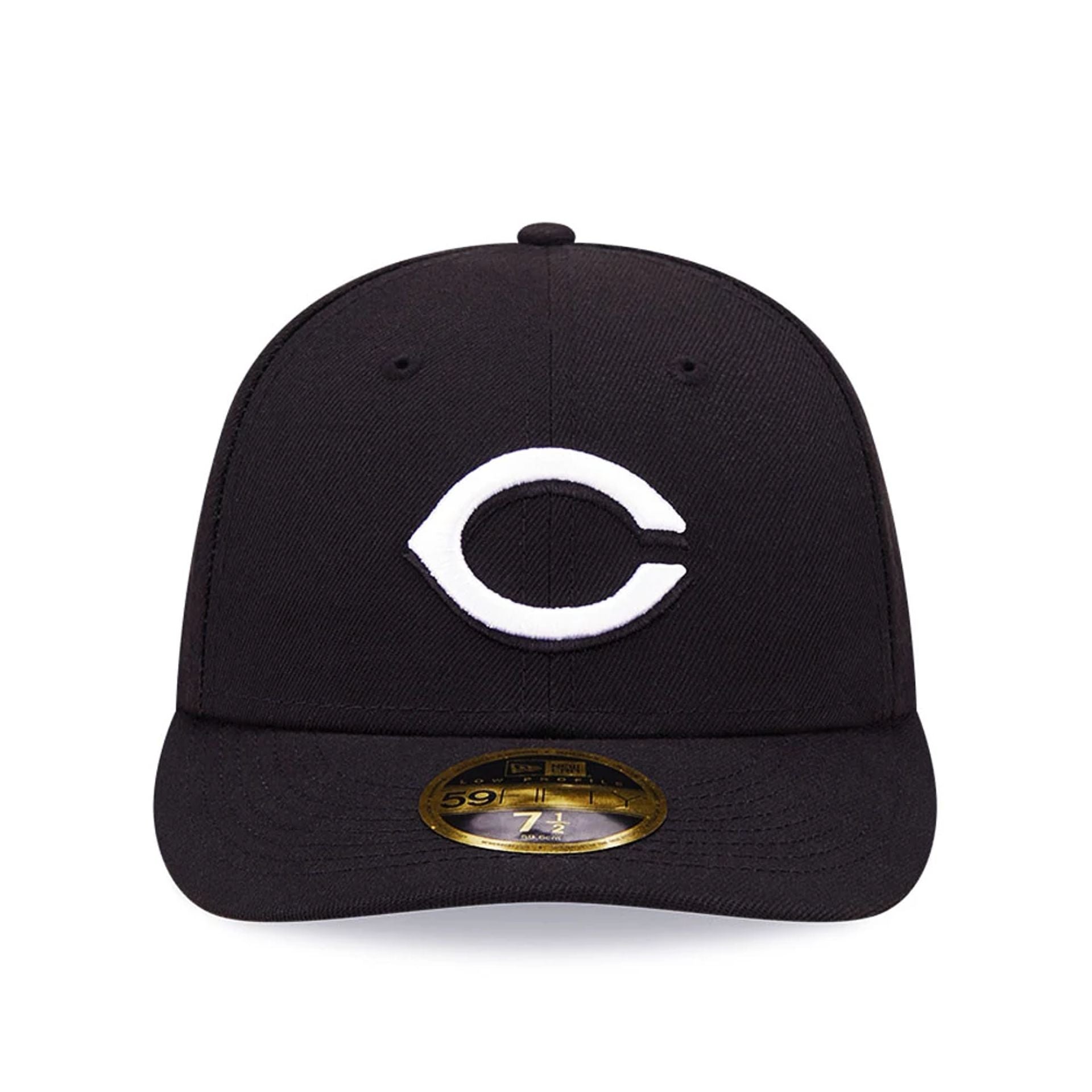 Pictured is this Cincinnati Reds Black Low Profile 59FIFTY Fitted Cap 3