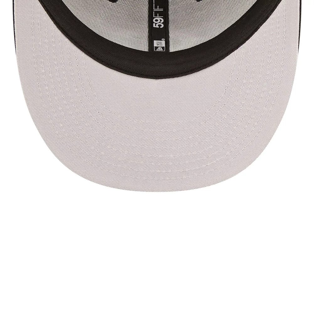 Pictured is this Cincinnati Reds Black Low Profile 59FIFTY Fitted Cap 2