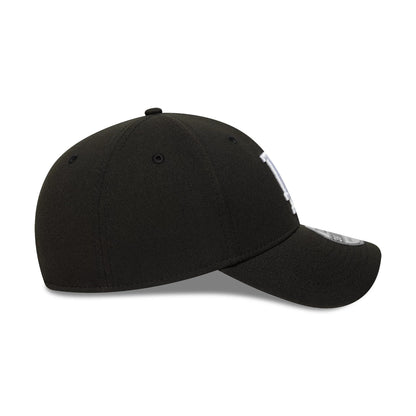 This is a LA Dodgers MLB Black 39THIRTY Stretch Fit Cap 5