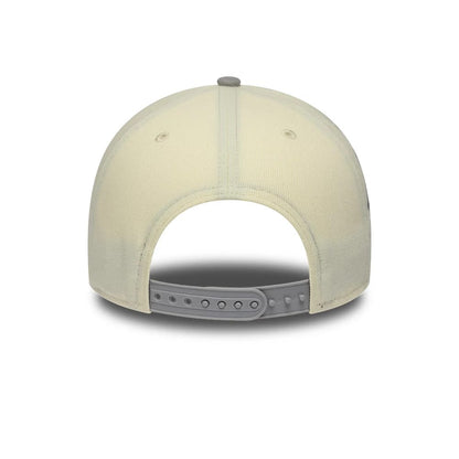 Pictured is this MLB Cooperstown New York Yankees 9FORTY A-Frame cap in white & grey. 6
