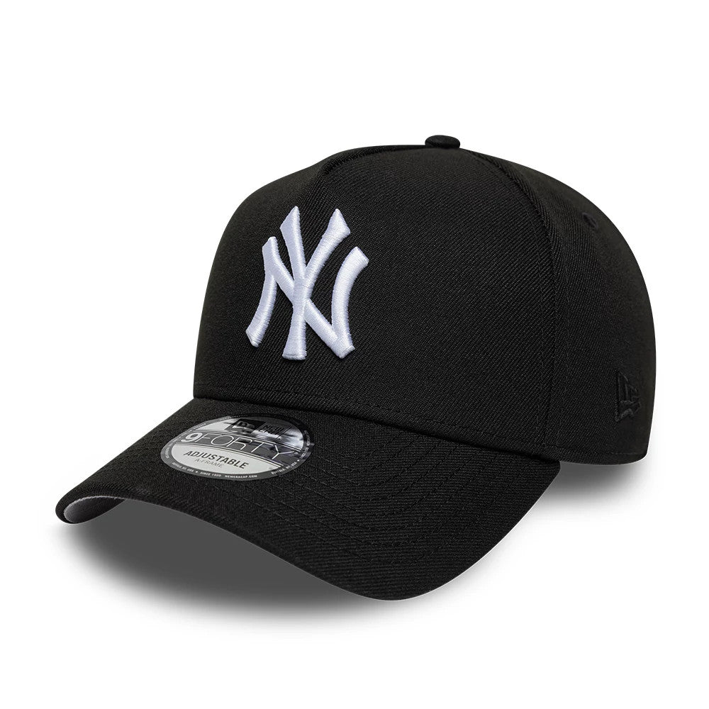 Pictured is this MLB Cooperstown New York Yankees 9FORTY A-Frame cap in black. 4