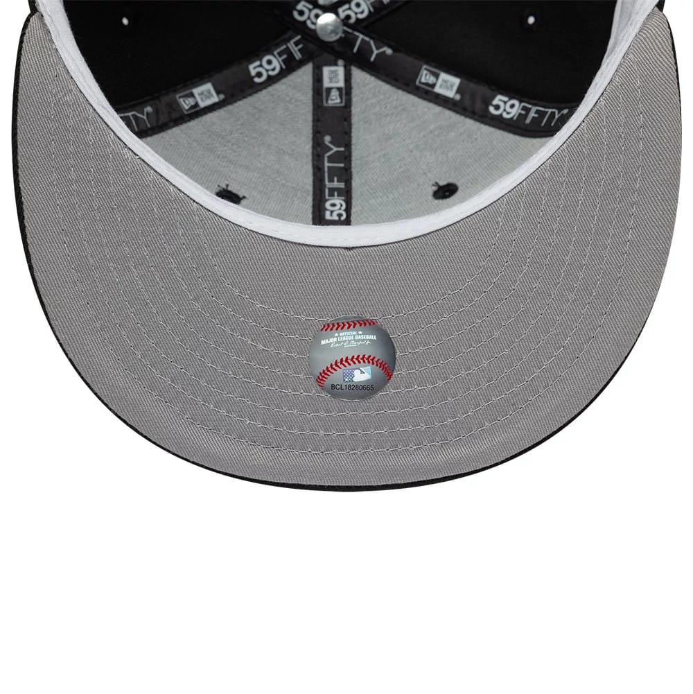 Pictured is this MLB Empire State New York Yankees 59FIFTY Fitted cap in black. 2