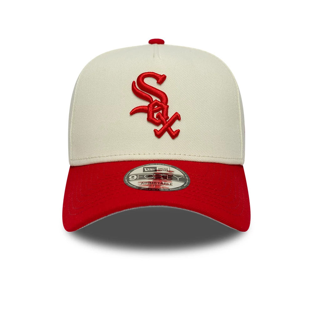 Pictured is this MLB Chrome Scarlet Chicago White Sox 9FORTY A-Frame Adjustable cap in cream. 3