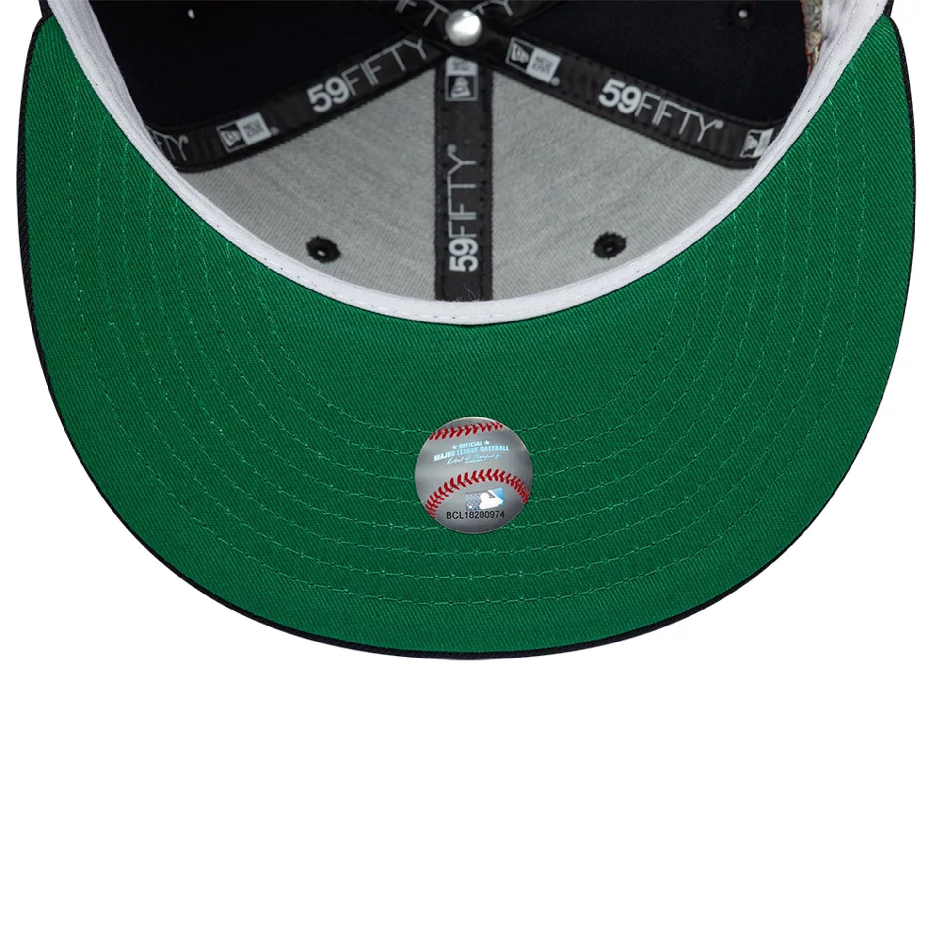 Pictured is this MLB Cooperstown New York Yankees 59FIFTY Fitted cap in navy. 2