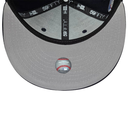 Pictured is this MLB Rose New York Yankees 59FIFTY Fitted cap in navy. 2
