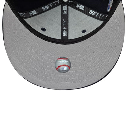 Pictured is this MLB Rose New York Yankees 59FIFTY Fitted cap in navy. 2