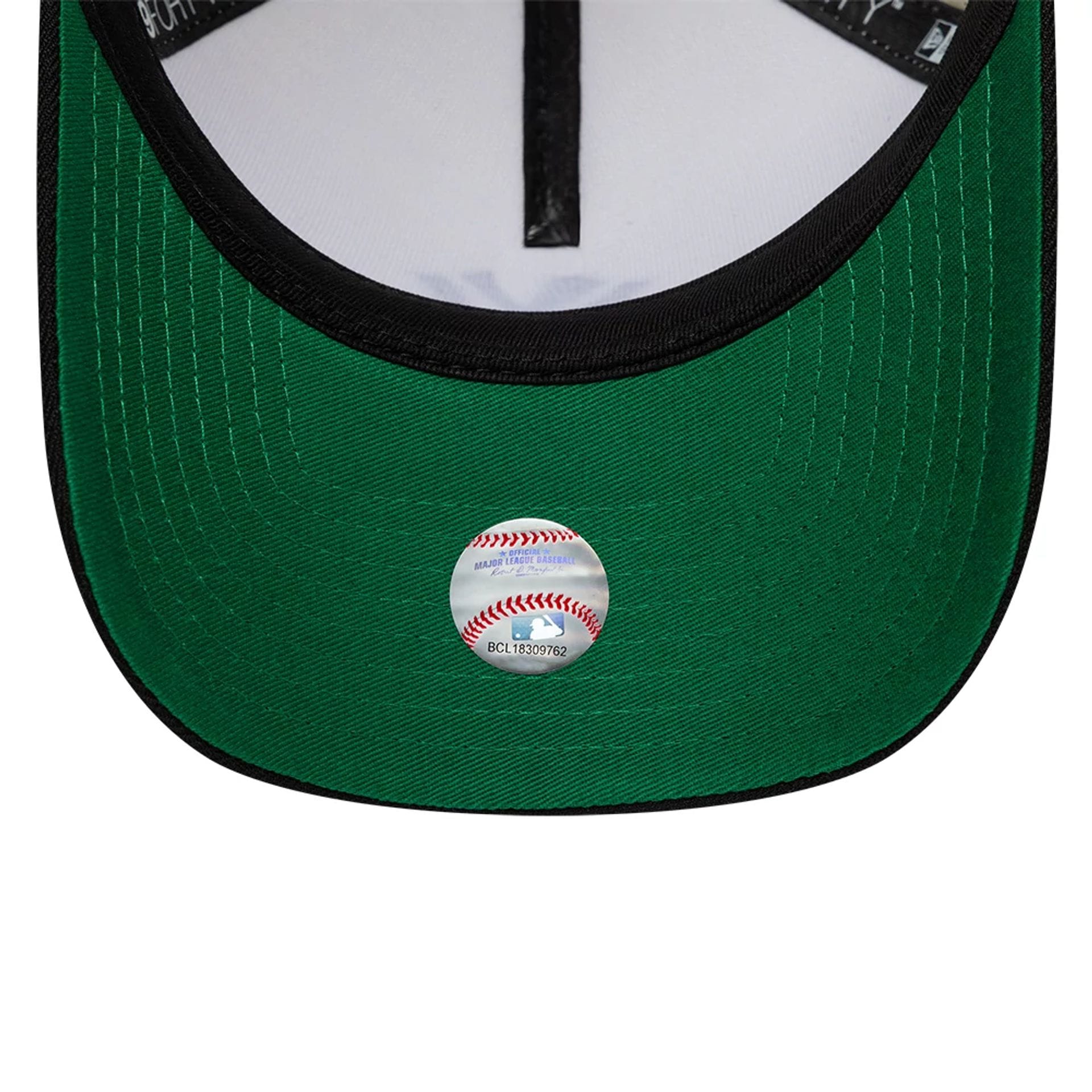 Pictured is this MLB Cooperstown New York Yankees 9FORTY A-Frame cap in white. 2