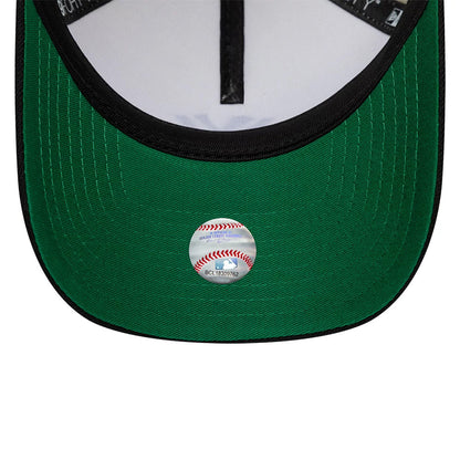 Pictured is this MLB Cooperstown New York Yankees 9FORTY A-Frame cap in white & black. 2