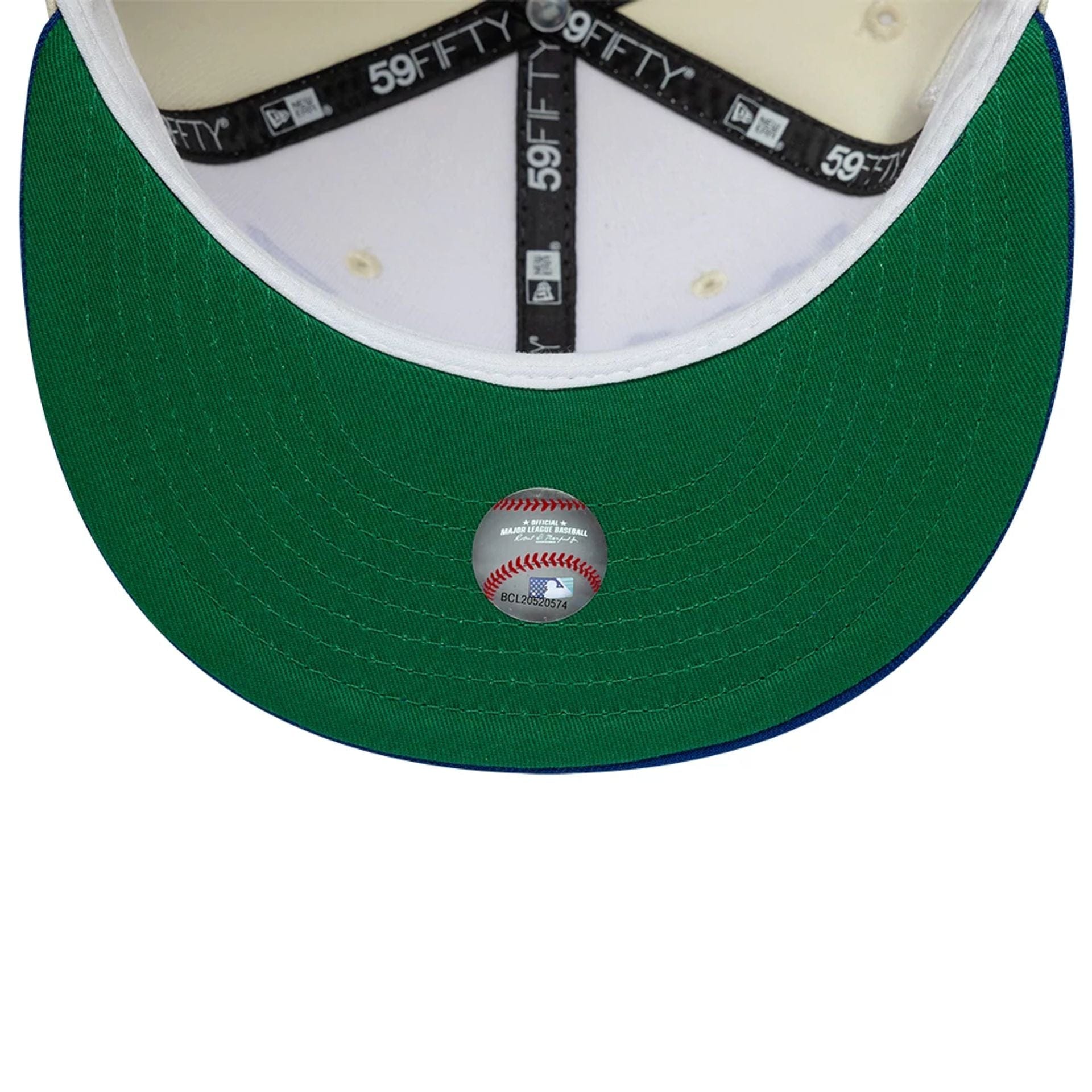 Pictured is this MLB Kanji Japan Flag LA Dodgers 59FIFTY Fitted cap in white. 2