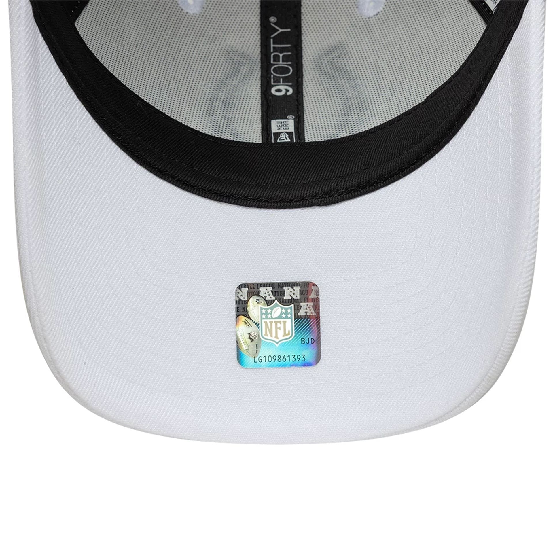 This is a Indianapolis Colts NFL White 9FORTY A-Frame Trucker Adjustable Cap 7