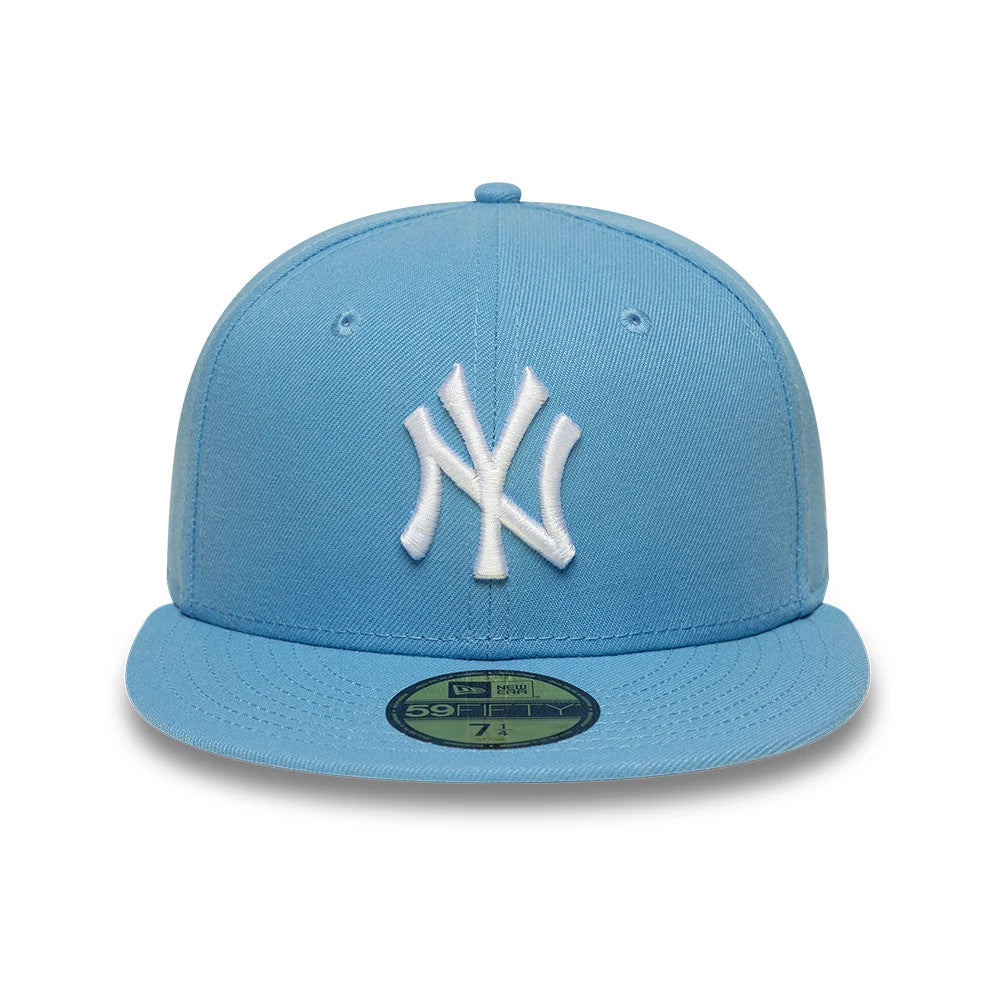 Pictured is this MLB New York Yankees 59FIFTY Fitted cap in blue. 3