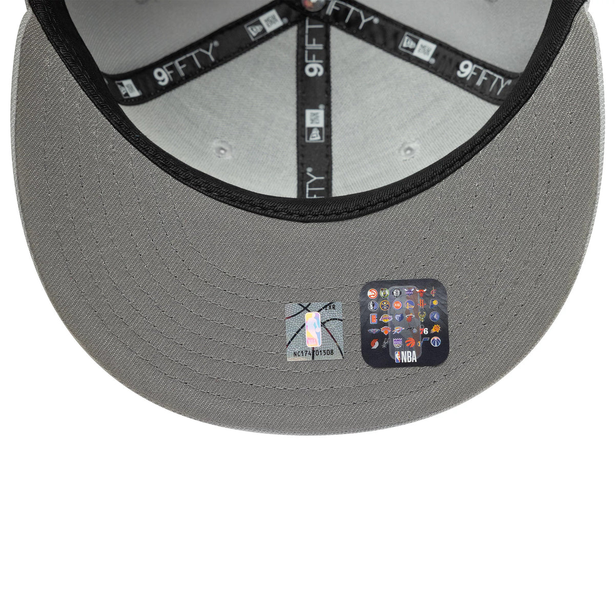 This is a LA Lakers Grey 9FIFTY Snapback Cap 2