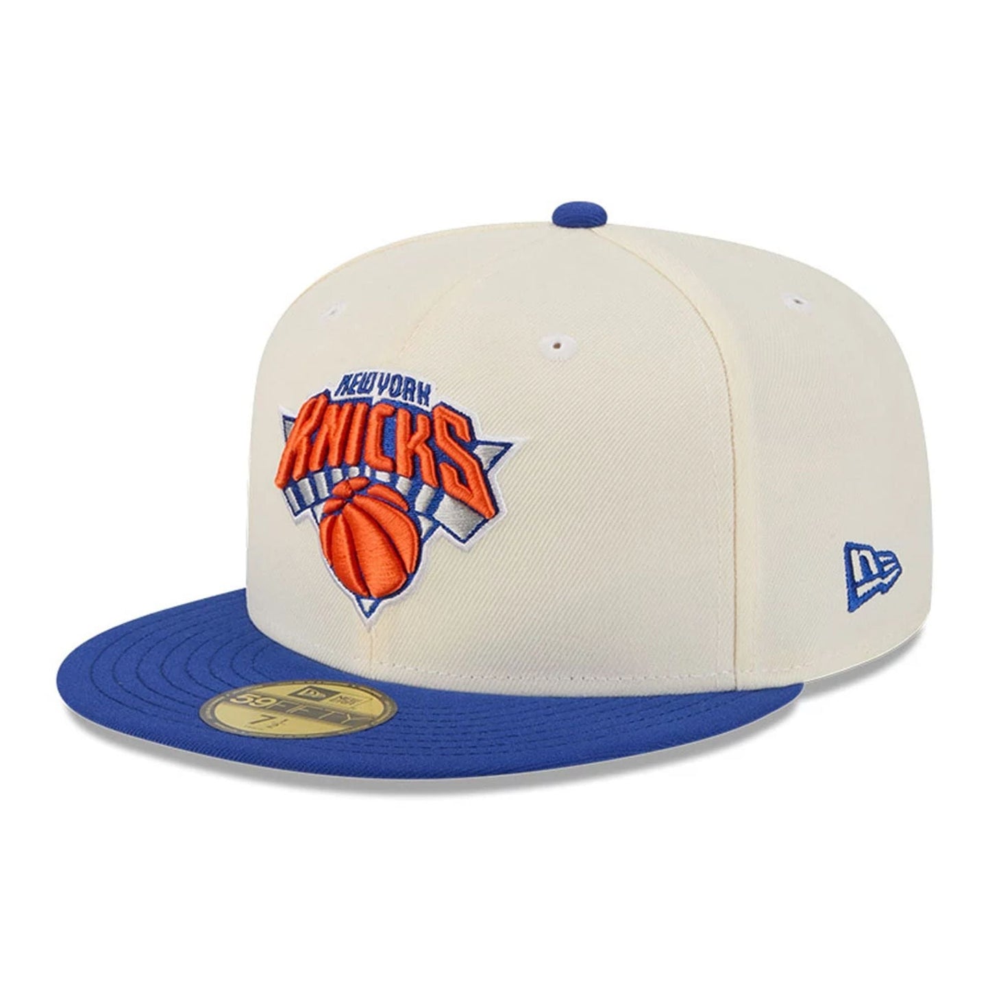 This is a New York Knicks NBA White 59FIFTY Fitted Cap 4