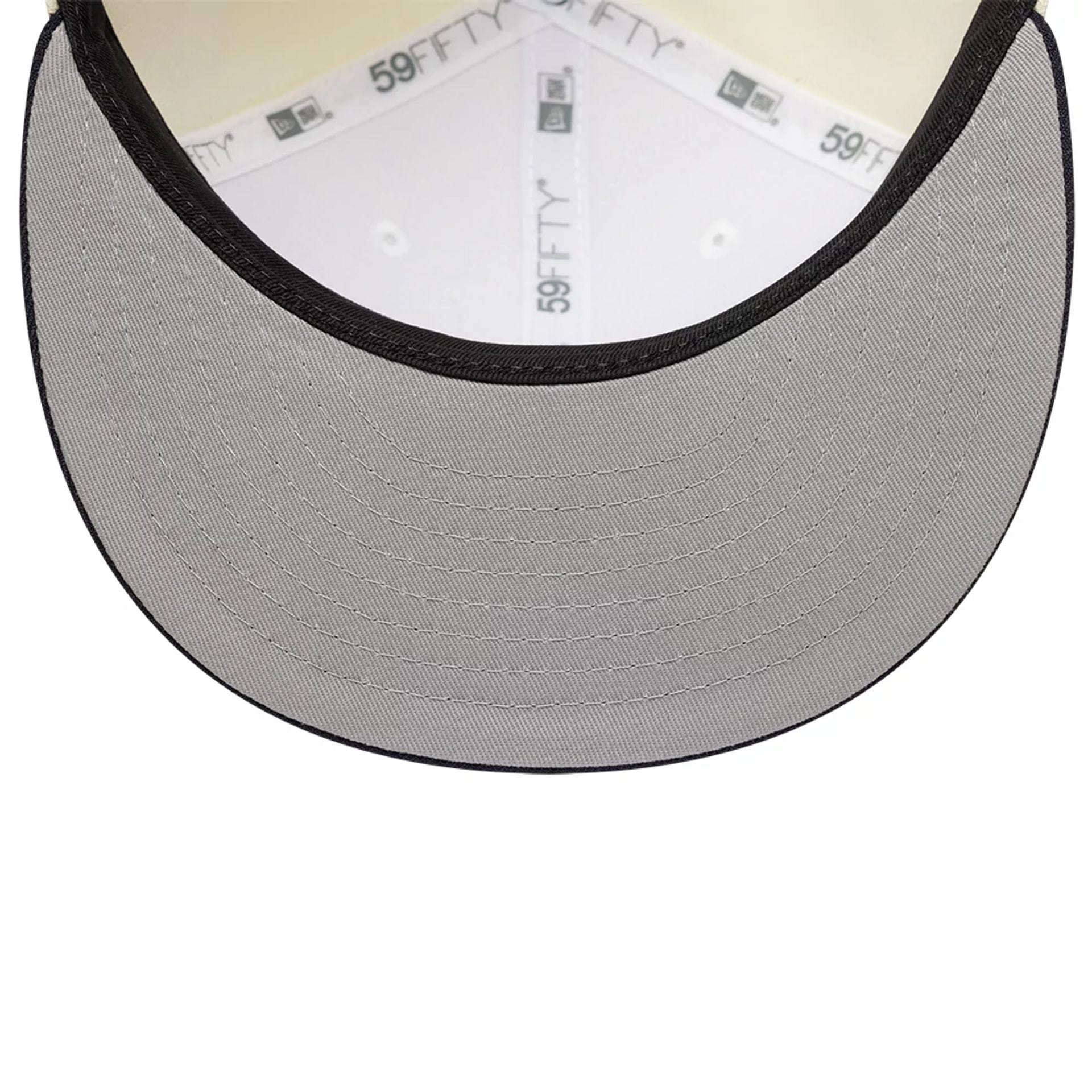 This is a New York Rangers NHL Cream 59FIFTY Fitted Cap 2