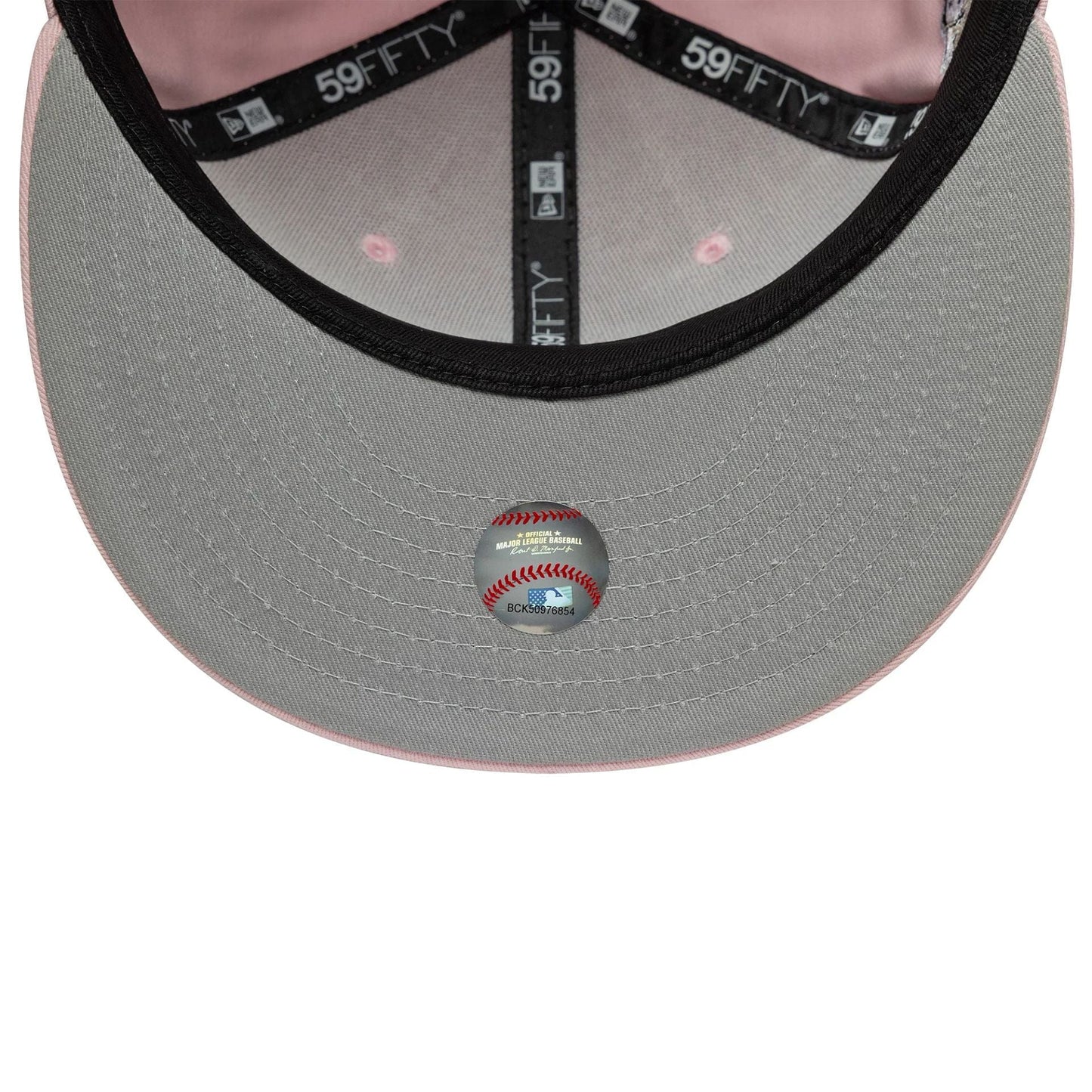 This is a New York Yankees MLB World Series Pink 59FIFTY Fitted Cap 2
