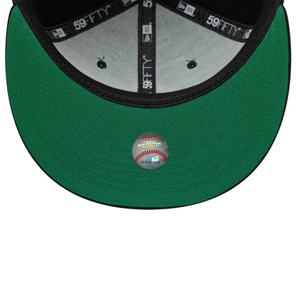 This is a New York Yankees MLB Black 59FIFTY Fitted Cap 2