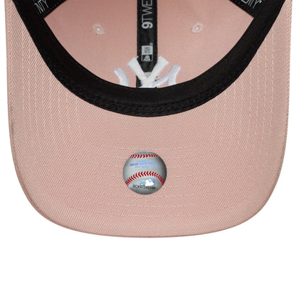 This is a New York Yankees MLB Pink 9TWENTY Adjustable Cap 7
