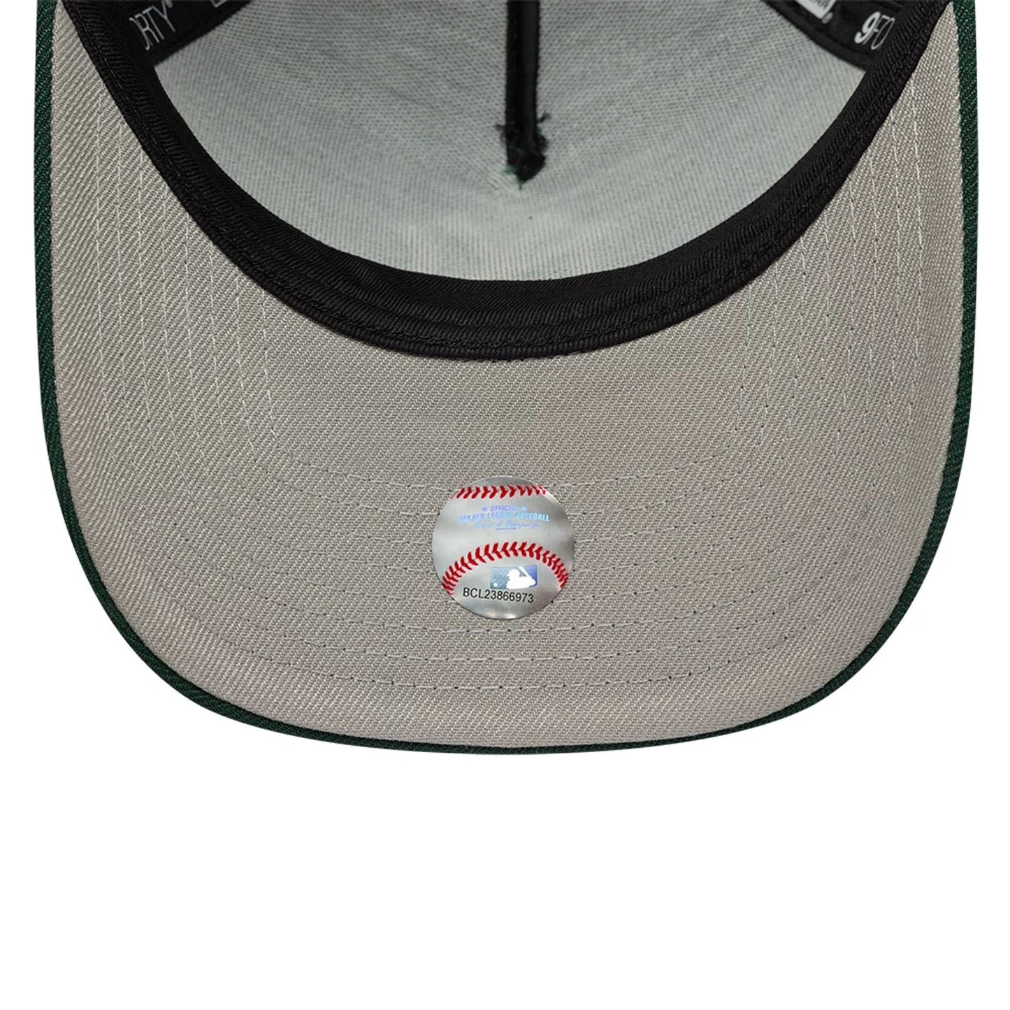 This is a New York Yankees MLB Dark Green 9FORTY A-Frame Adjustable Cap 2