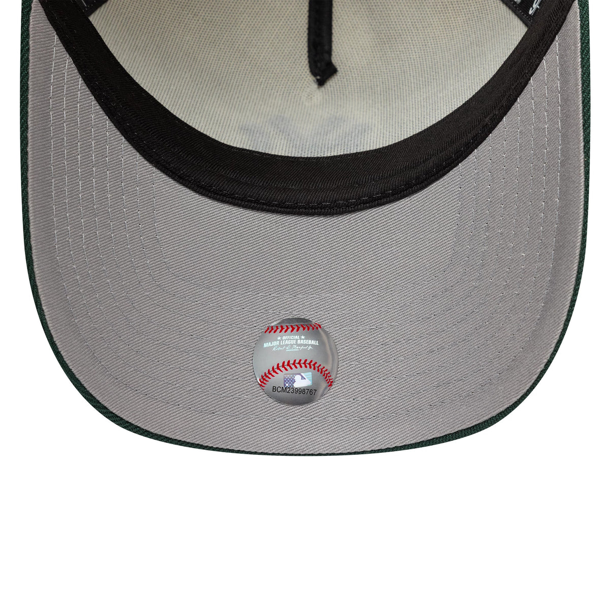 Pictured is this MLB World Series New York Yankees 9FORTY A-Frame cap in cream and dark green. 2