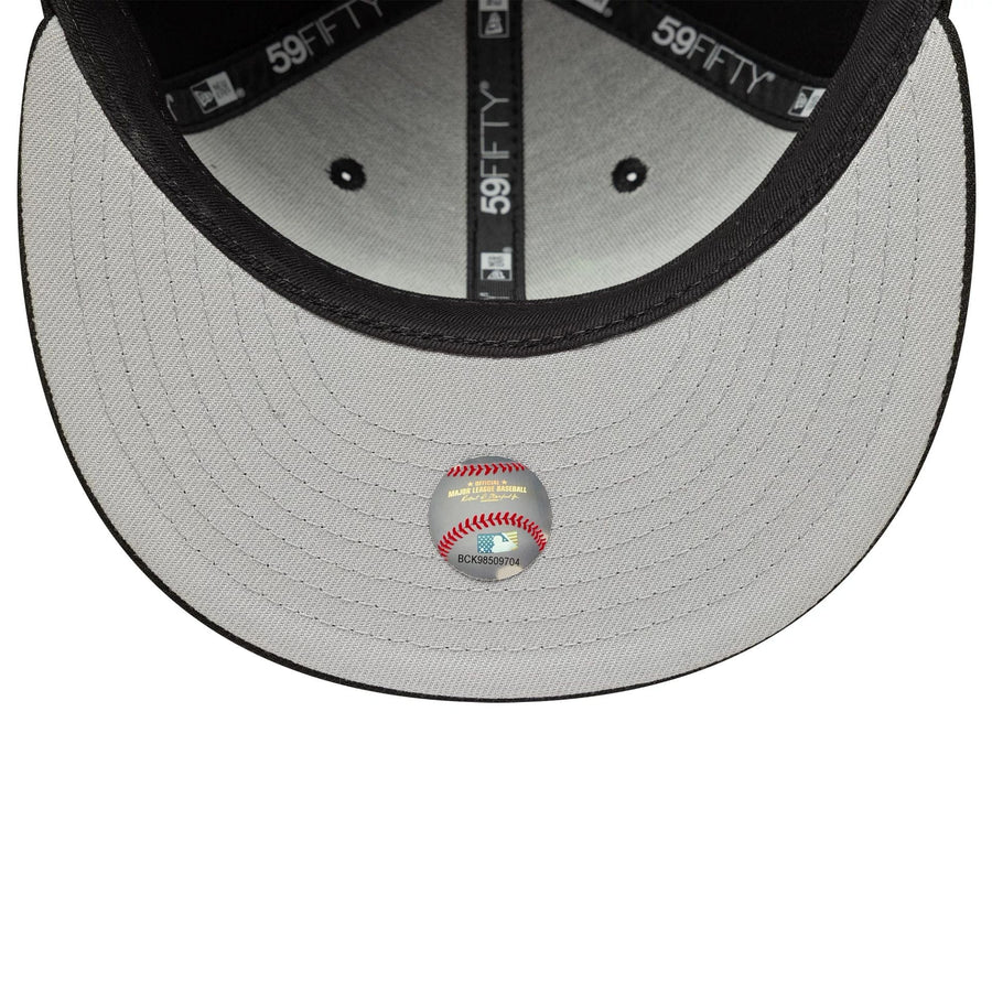 This is a Chicago White Sox MLB Spider Black 59FIFTY Fitted Cap 2
