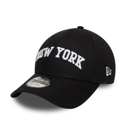 This is a New Era New York Black 9FORTY Adjustable Cap 1