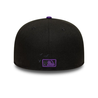 Pictured in this MLB Bats Chicago White Sox Black 59FIFTY A-Frame Fitted Cap 5