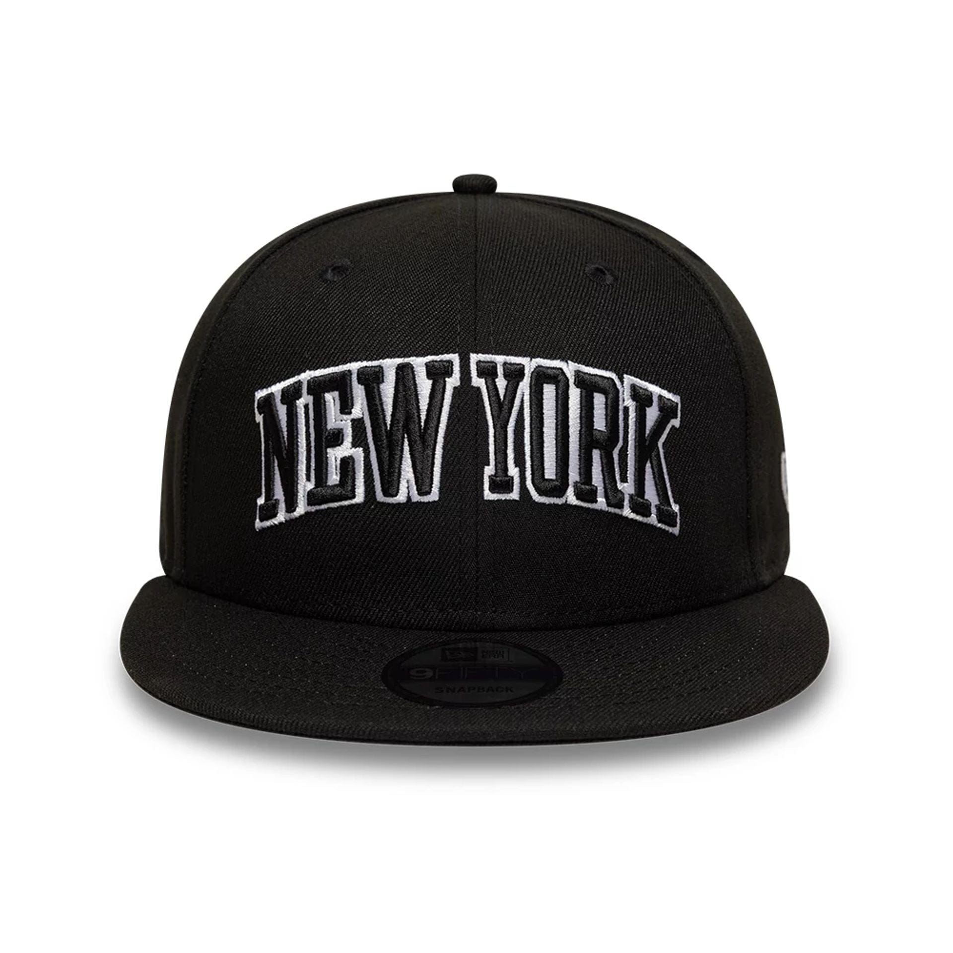 This is a New Era New York Black 9FIFTY Snapback Adjustable Cap 2