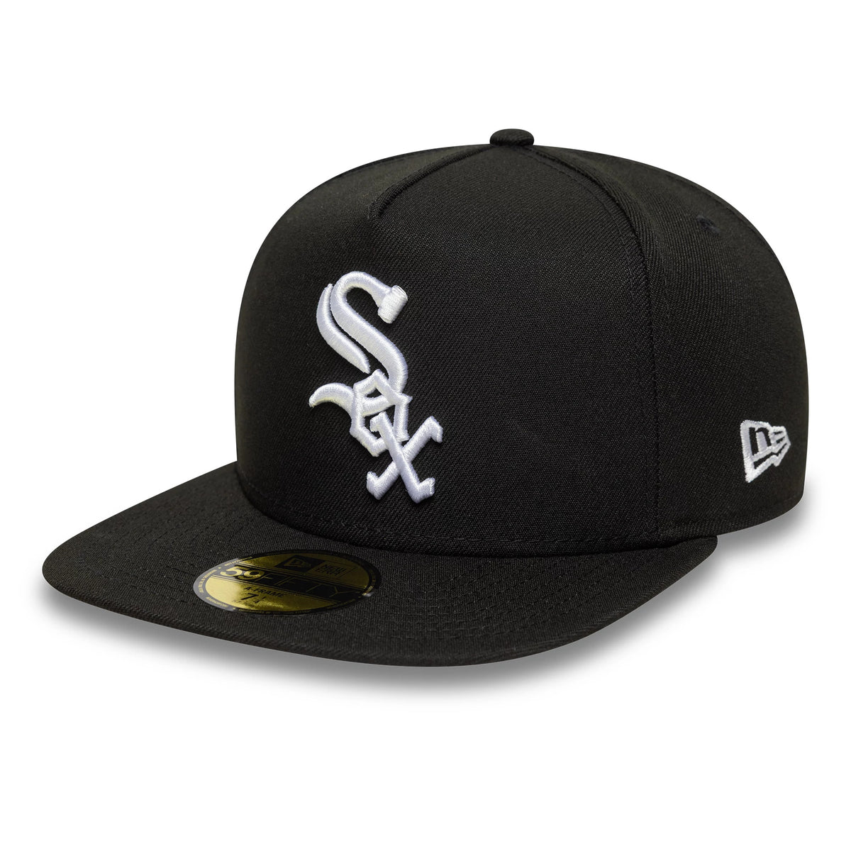 Chicago White Sox MLB Black New Era 59FIFTY A-Frame Fitted Cap, three-quarter view showing a white embroidered Sox logo on the front panel, a curved black visor with a gold 59FIFTY size sticker, and a white New Era flag logo on the left side.