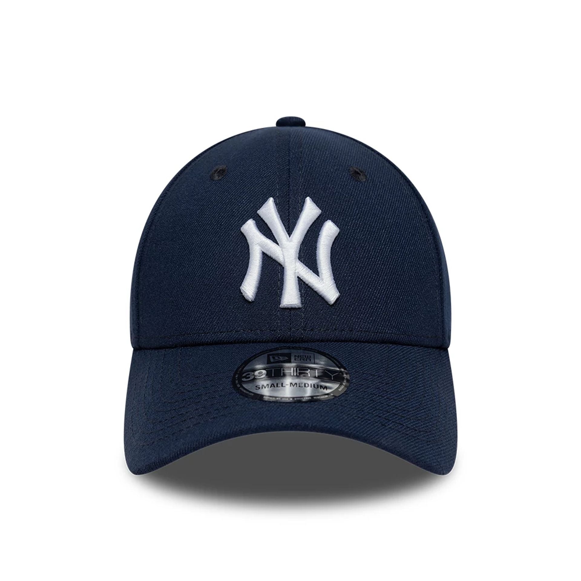 This is a New York Yankees MLB Dark Blue 39THIRTY Stretch Fit Cap 2