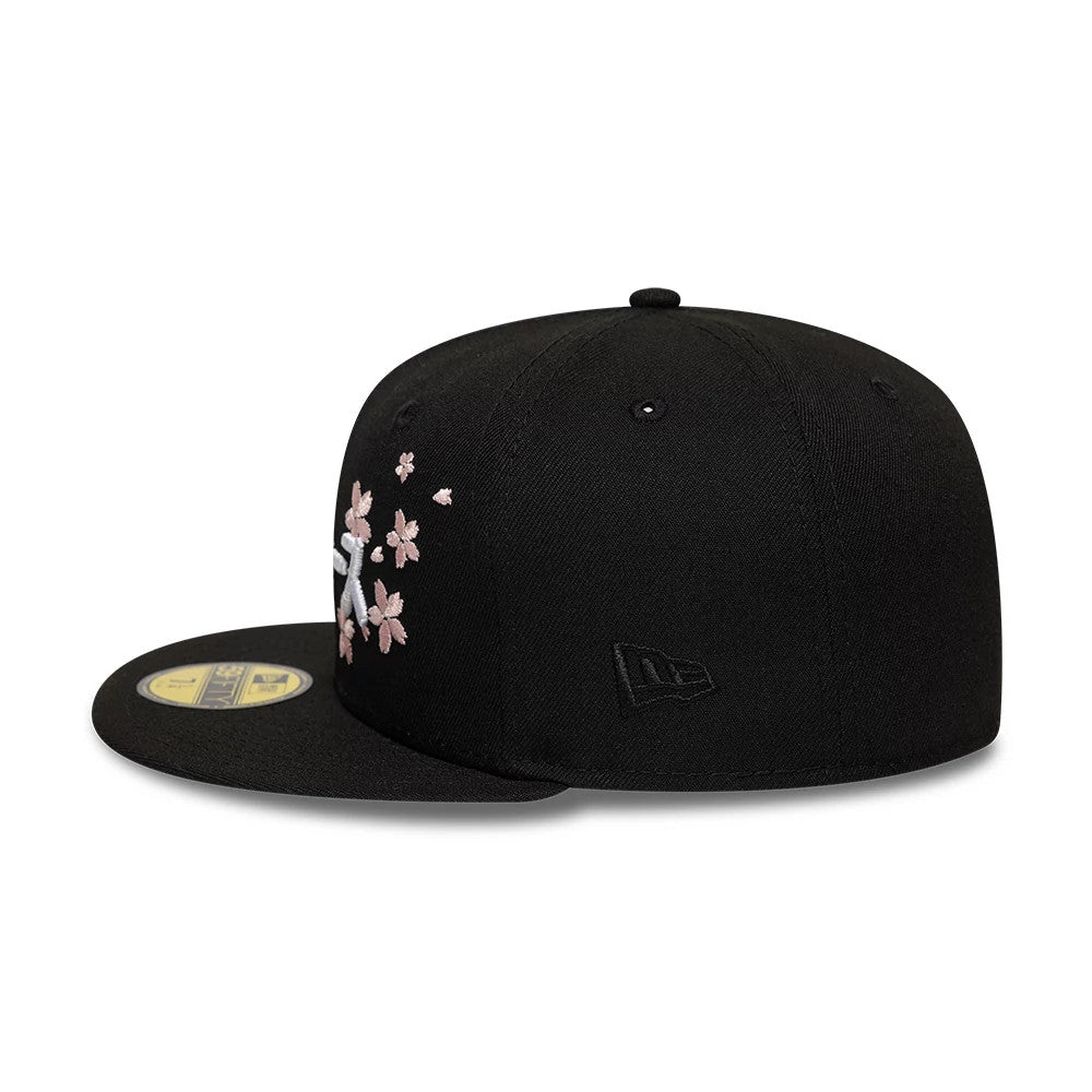 Pictured is this MLB Kanji LA Dodgers 59FIFTY Fitted cap in black. 6