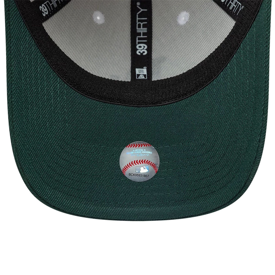 This is a LA Dodgers MLB White 39THIRTY Stretch Fit Cap 6