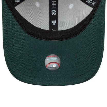 This is a Chicago White Sox MLB White 39THIRTY Stretch Fit Cap 7